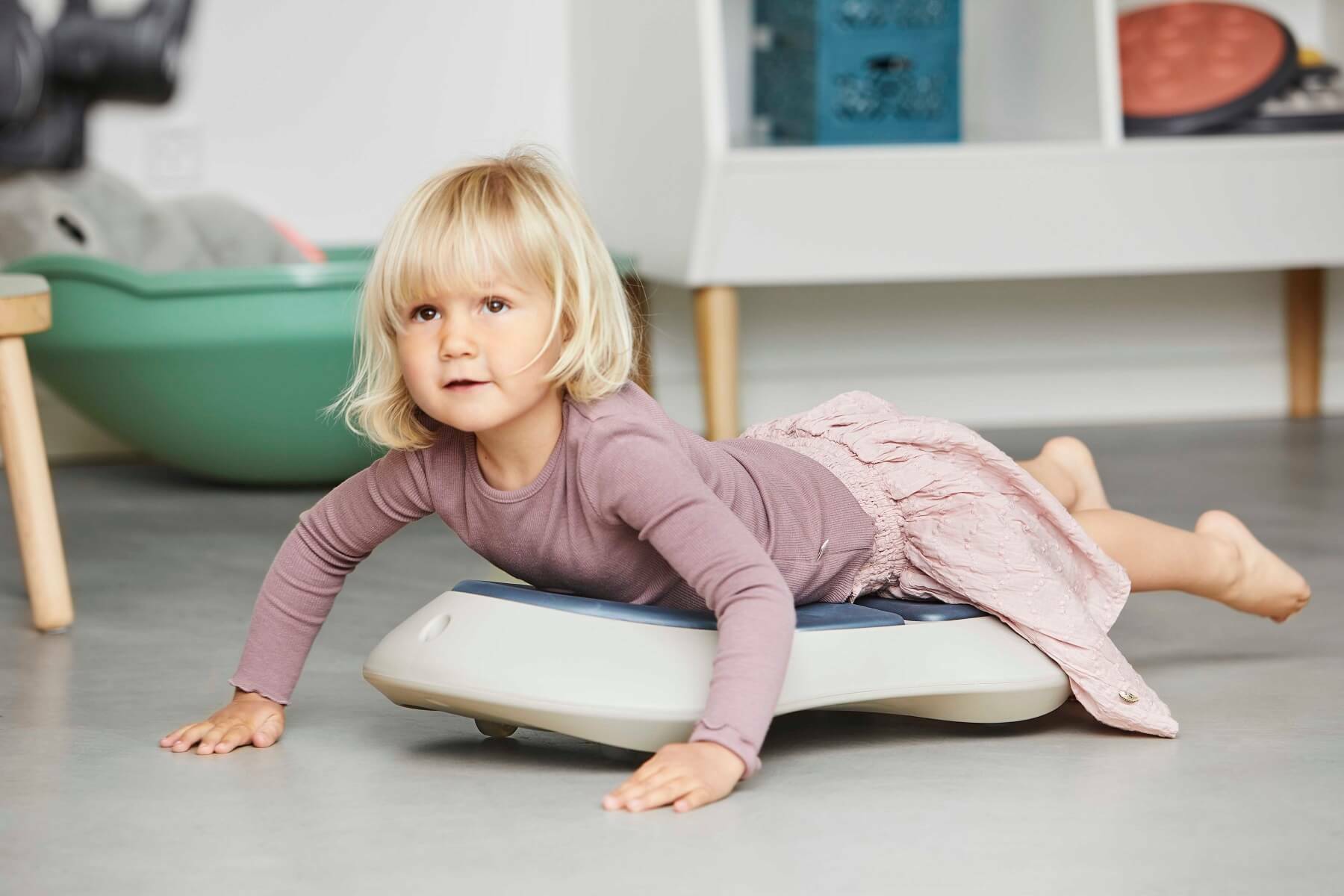 Jeździk deskorolka dla dzieci Gonge Floor Surfer Nordic